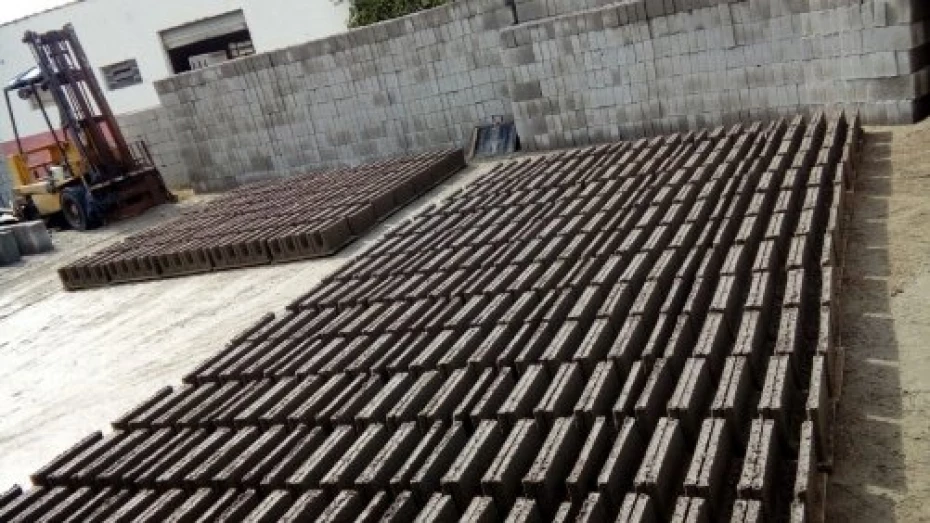 Foto 4:  —  ConstruBlocos - Fábrica de Blocos em Taubaté